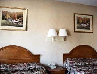 Knights Inn Pine Brook Zimmer foto